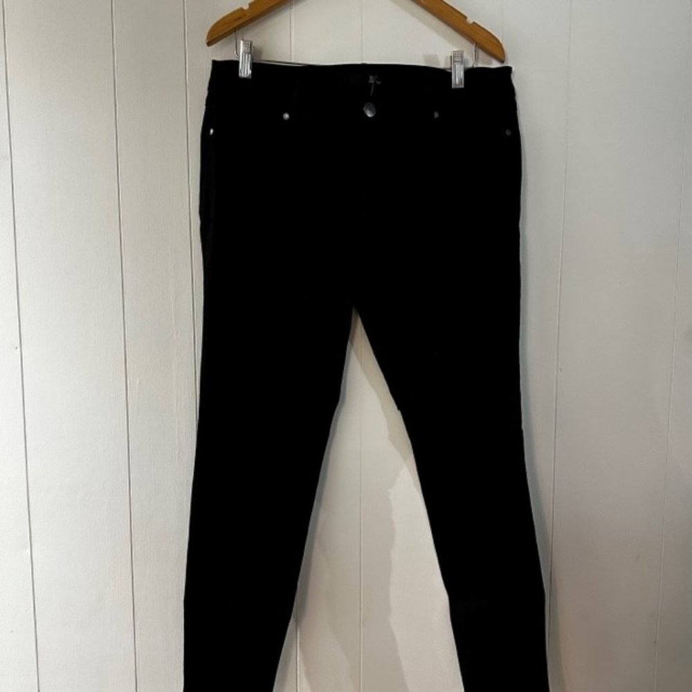 1822 WINTER SKINNY JEANS NWT